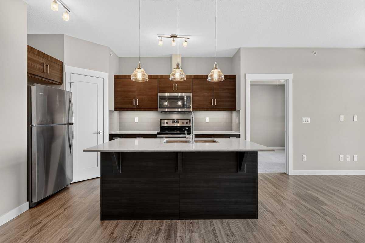 418, 10 Walgrove Walk SE