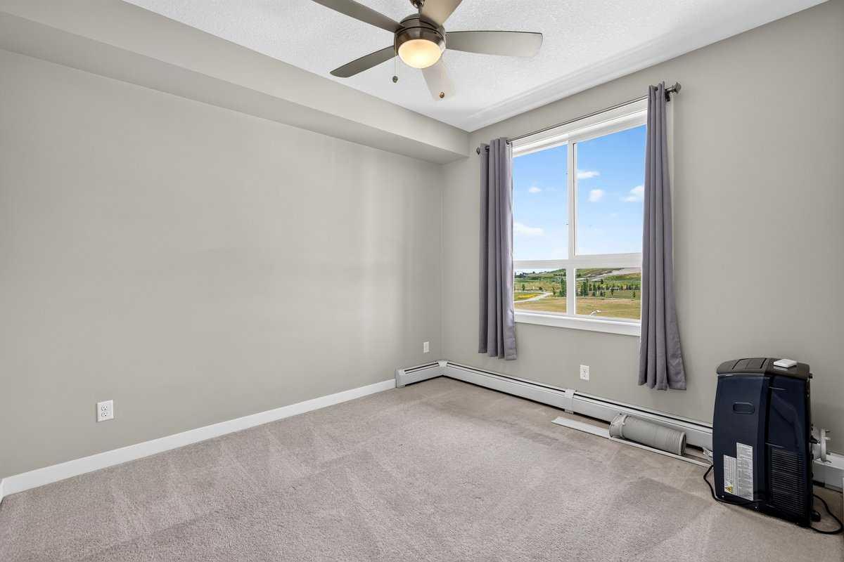418, 10 Walgrove Walk SE