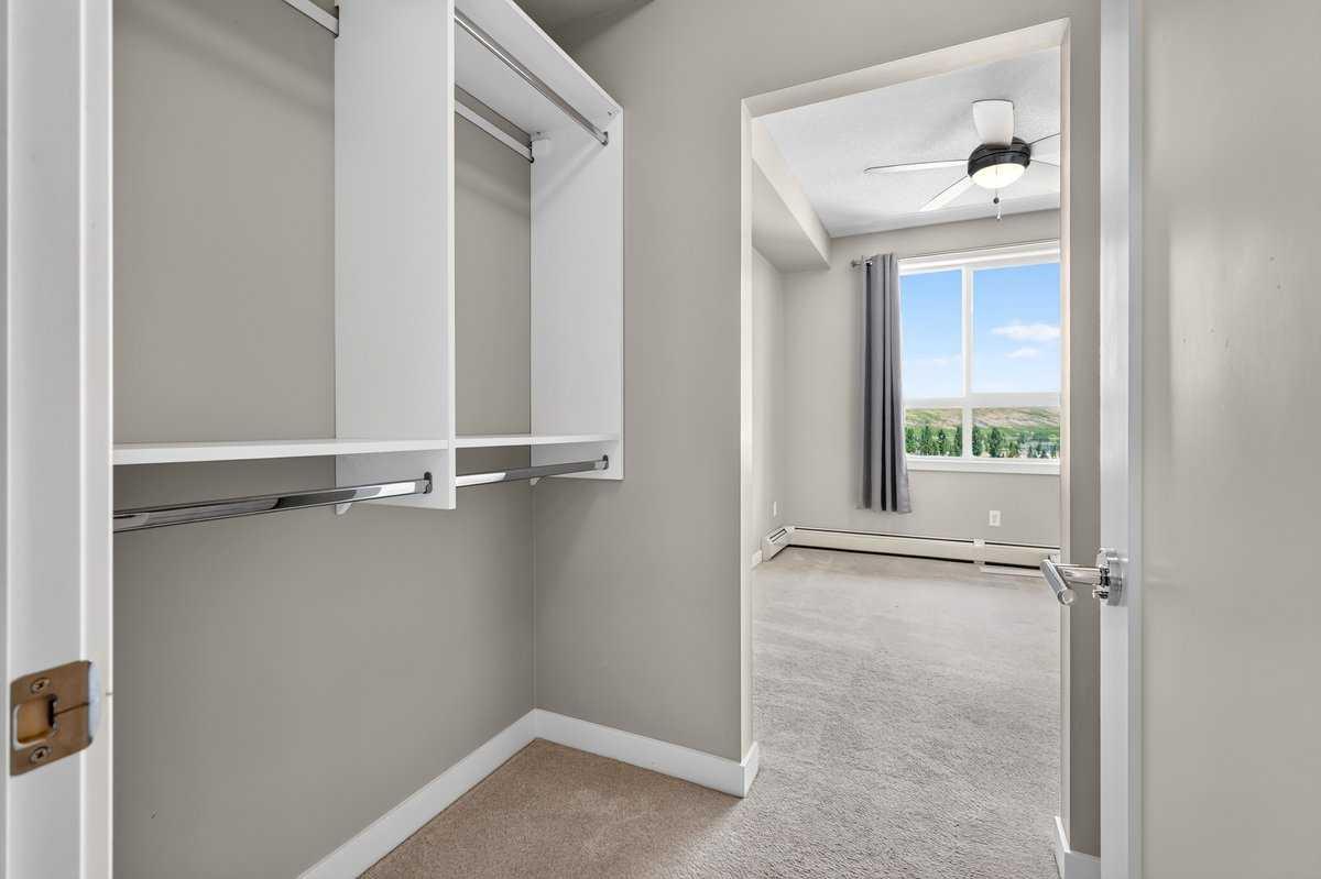 418, 10 Walgrove Walk SE