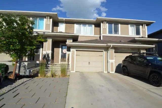 613 Hillcrest Road SW