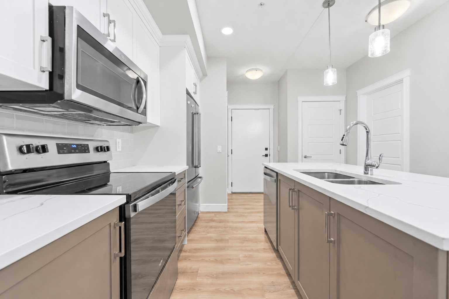 211, 19661 40 Street SE