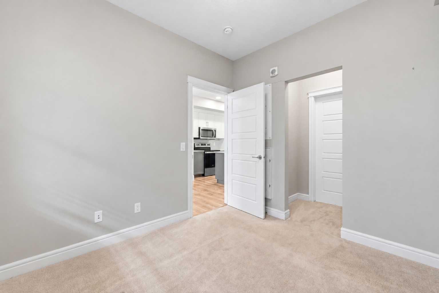 211, 19661 40 Street SE