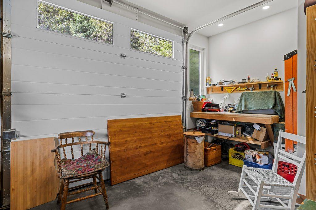 A and B, 132 Rundle Crescent 