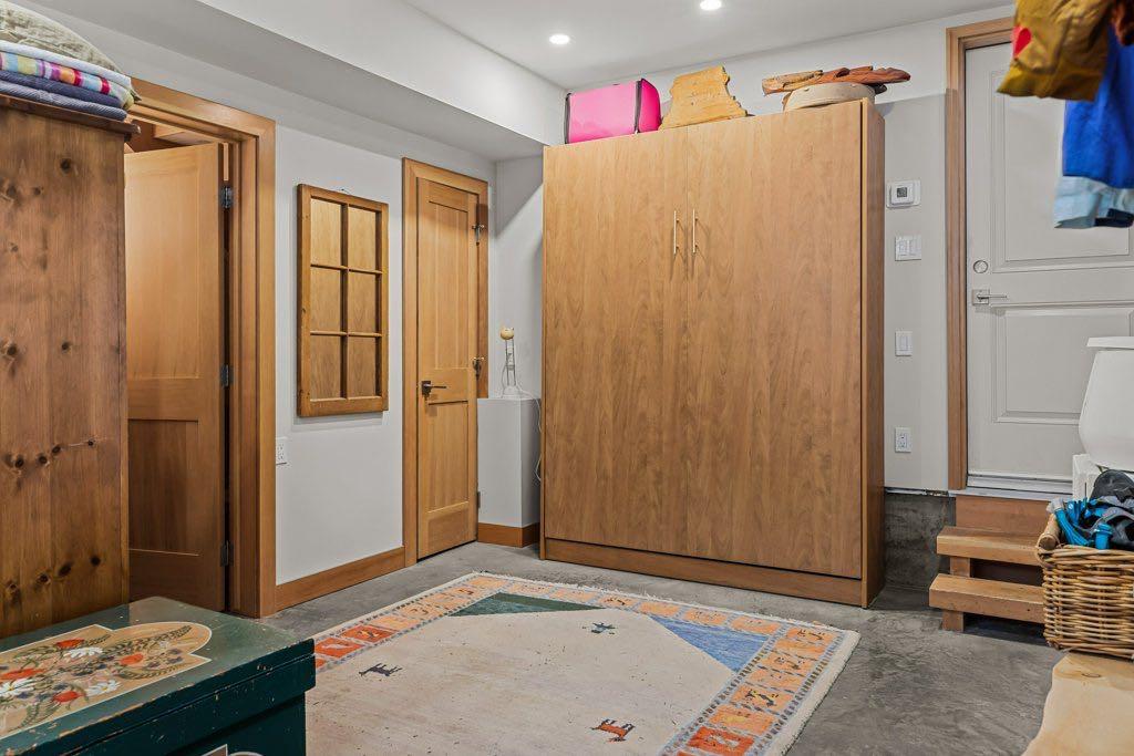 A and B, 132 Rundle Crescent 