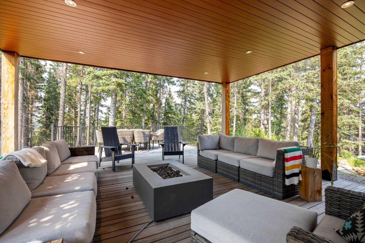 15 Elbow River Point 
