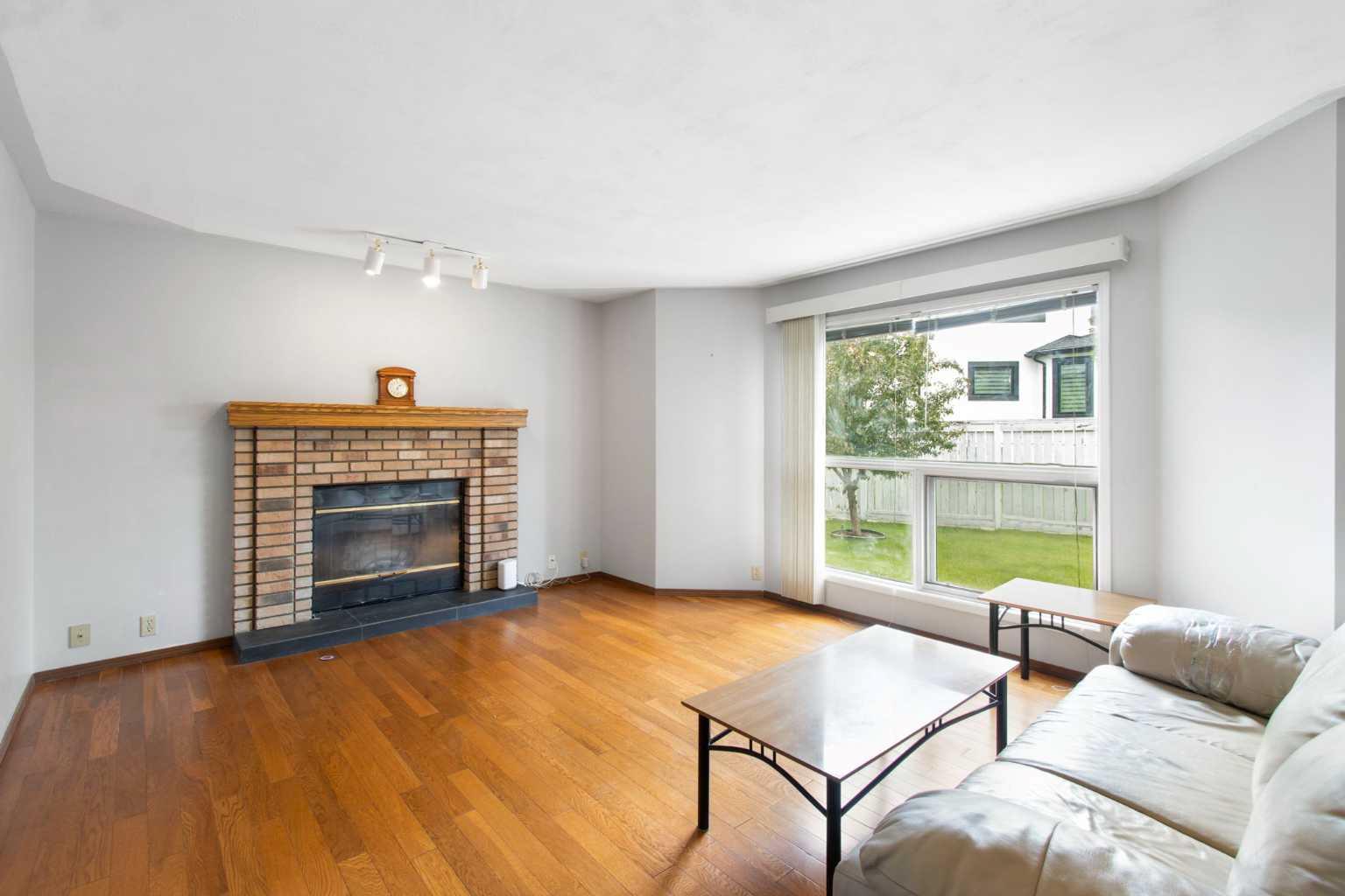 32 Del Rio Place NE