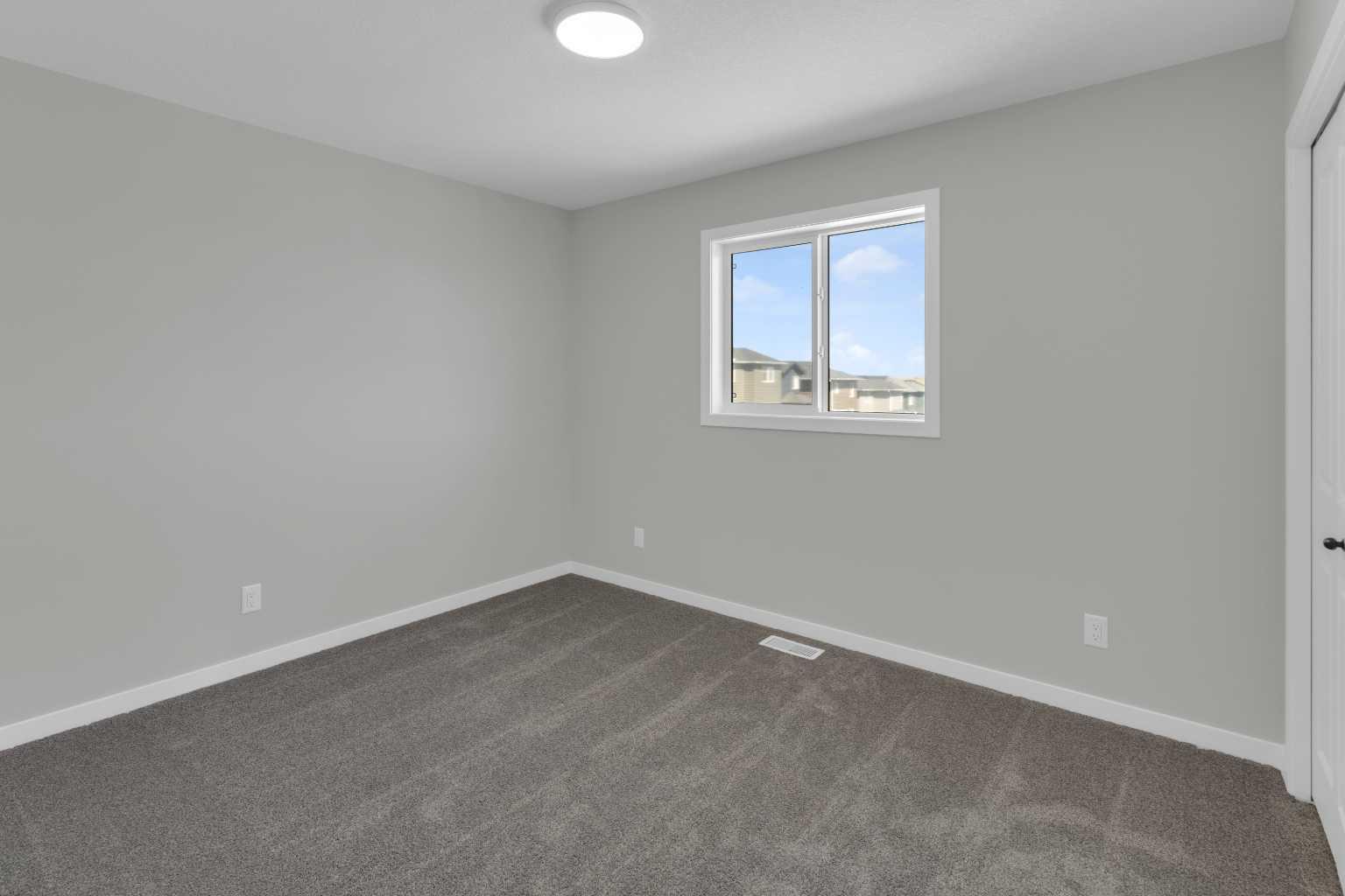 172 Starling Place NW