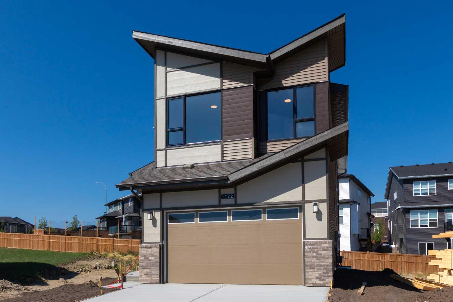 172 Starling Place NW
