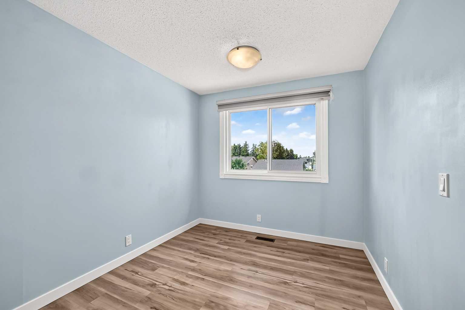 32 Macewan Park Link NW