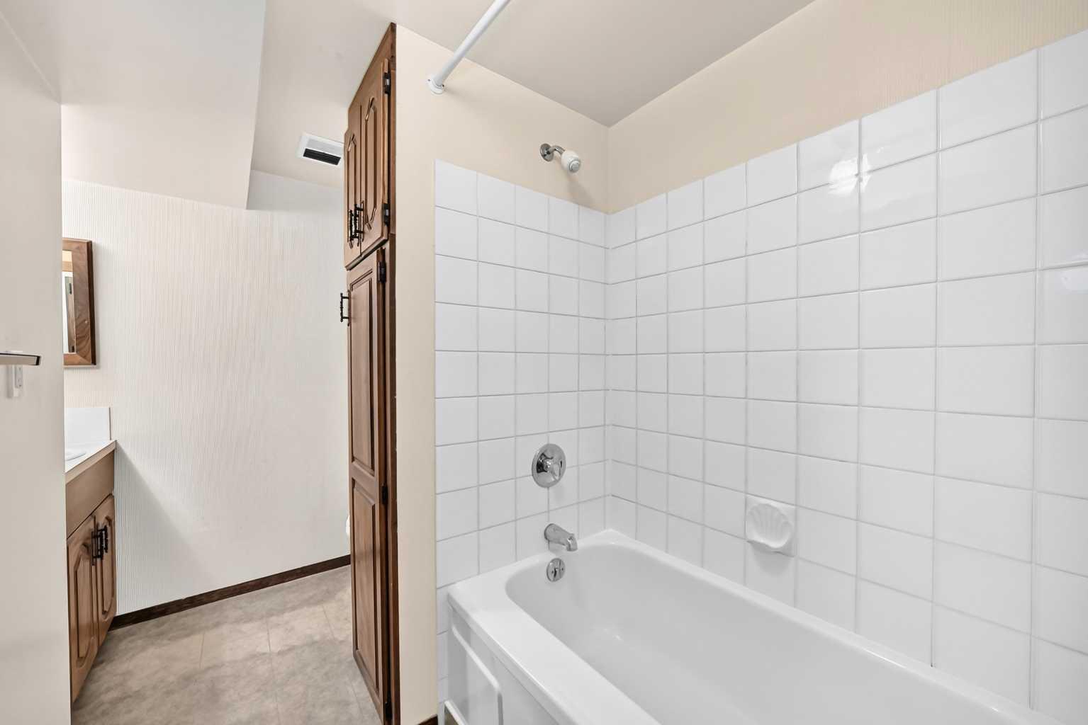 32 Macewan Park Link NW