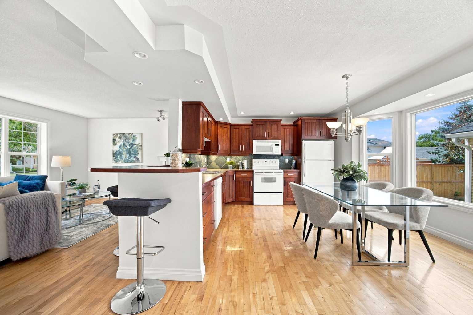 172 Somme Manor SW
