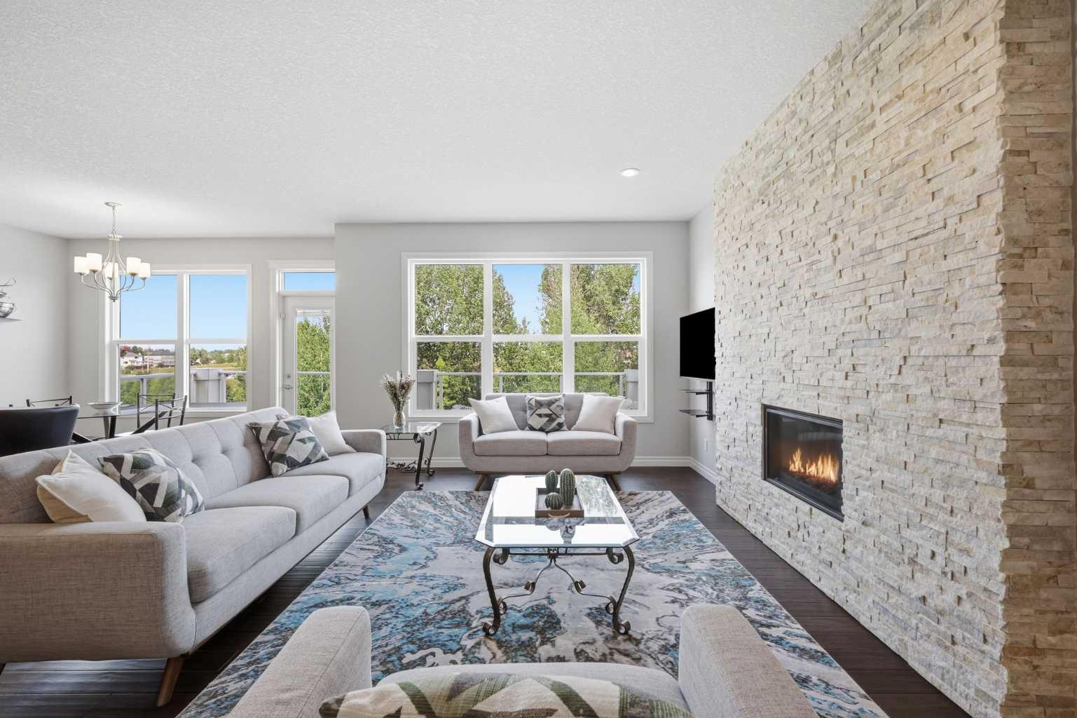 190 Riviera View 