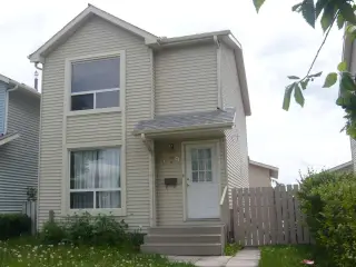 179 Falshire Drive NE