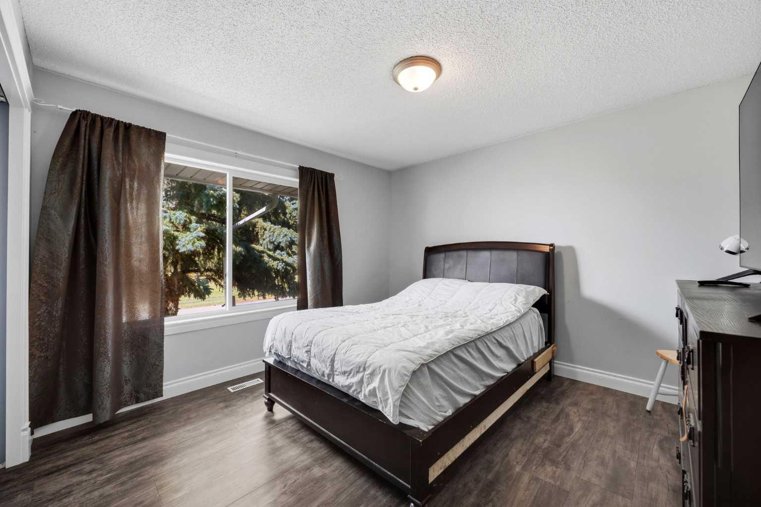 281014, 274 Range Road 