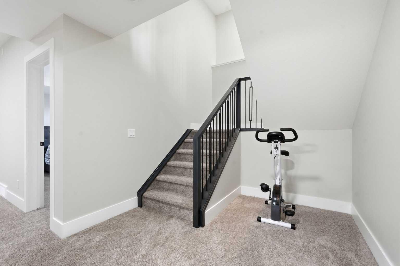 74 Alpine Gardens SW
