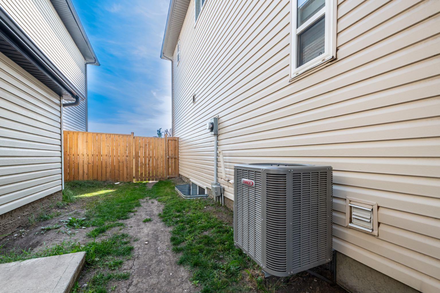 50 Saddleland Crescent NE
