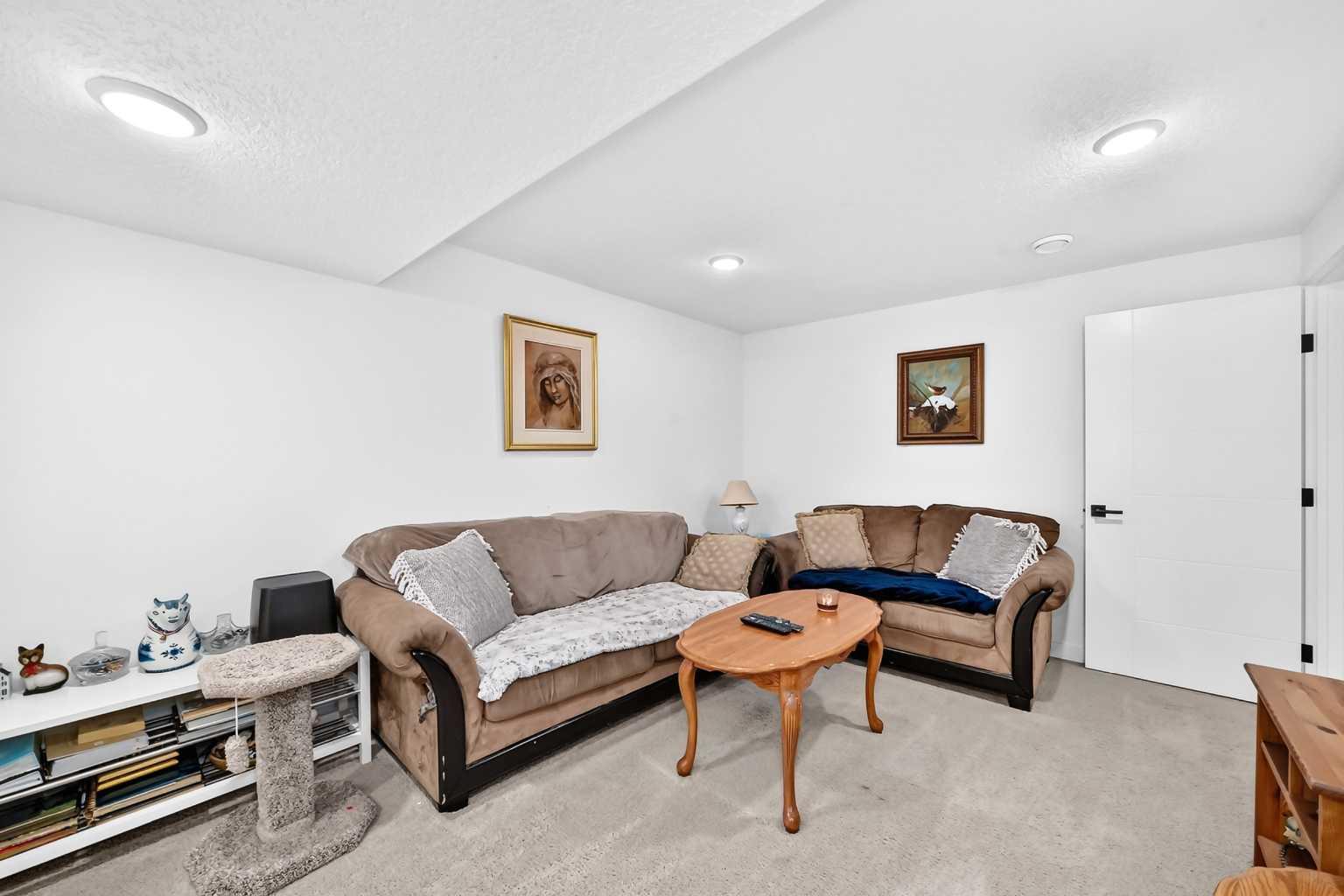 162 Silverado Boulevard SW