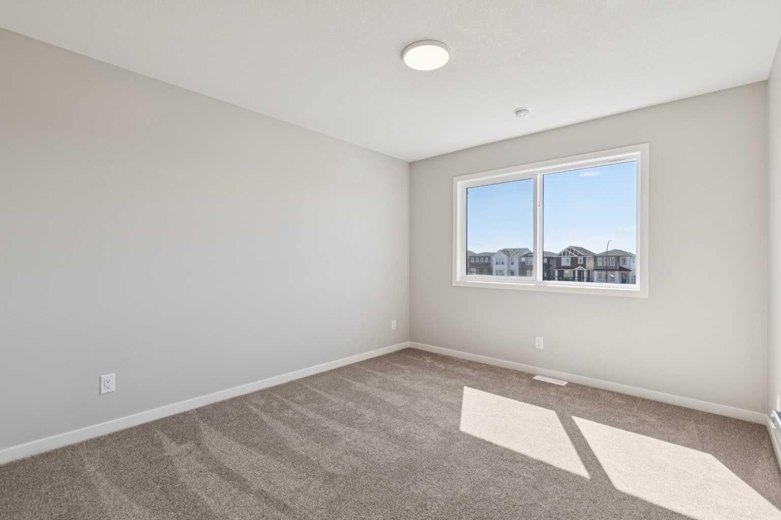 471 Hotchkiss Manor SE