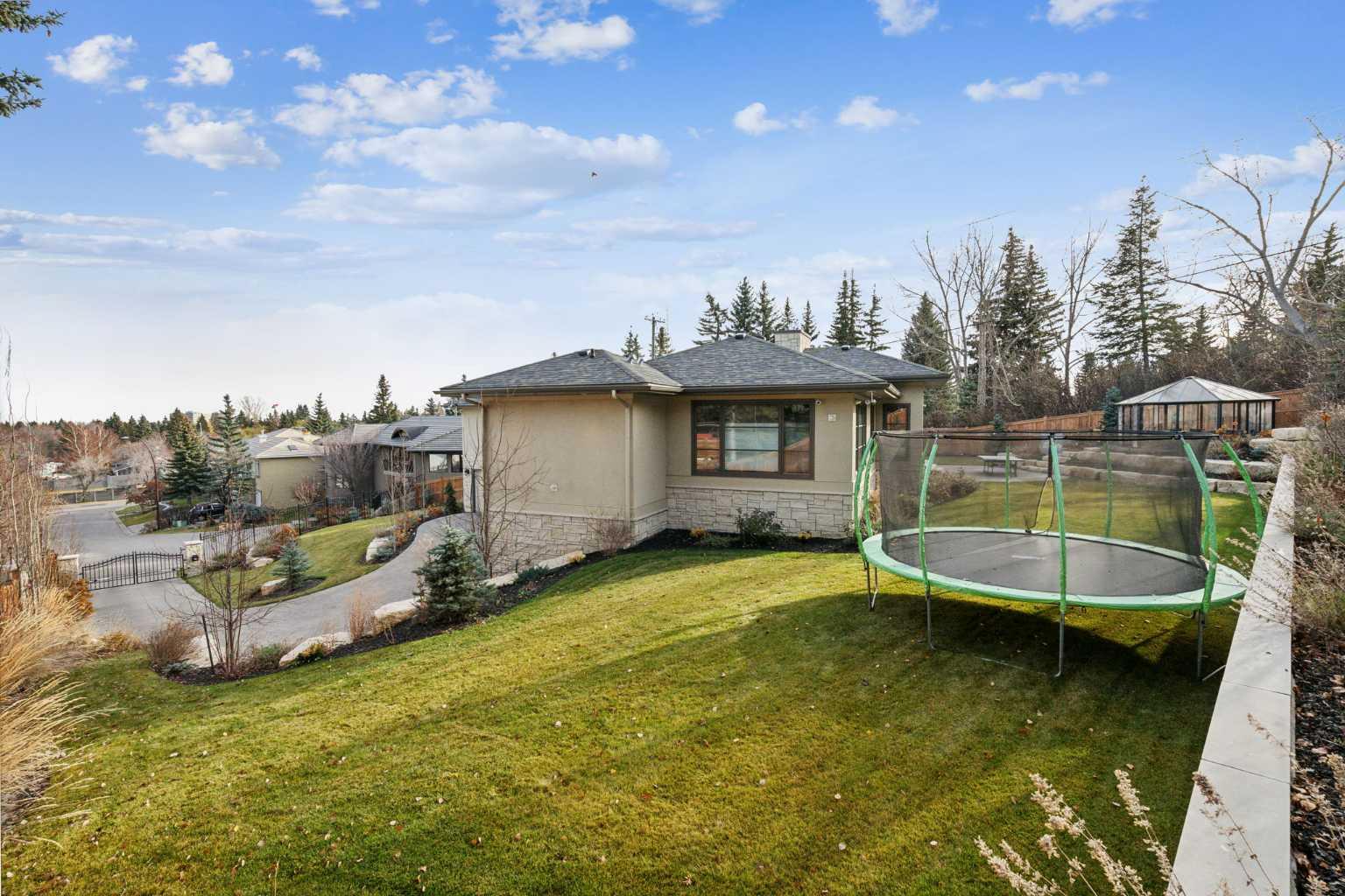 215 Patton Court SW