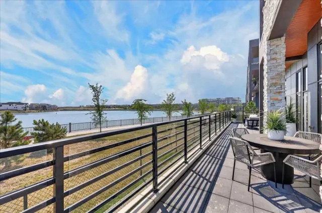 102, 150 Marina Cove SE
