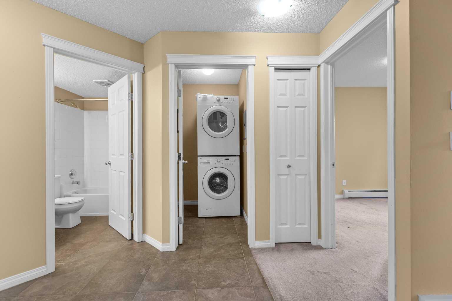 201, 20 Country Hills View NW