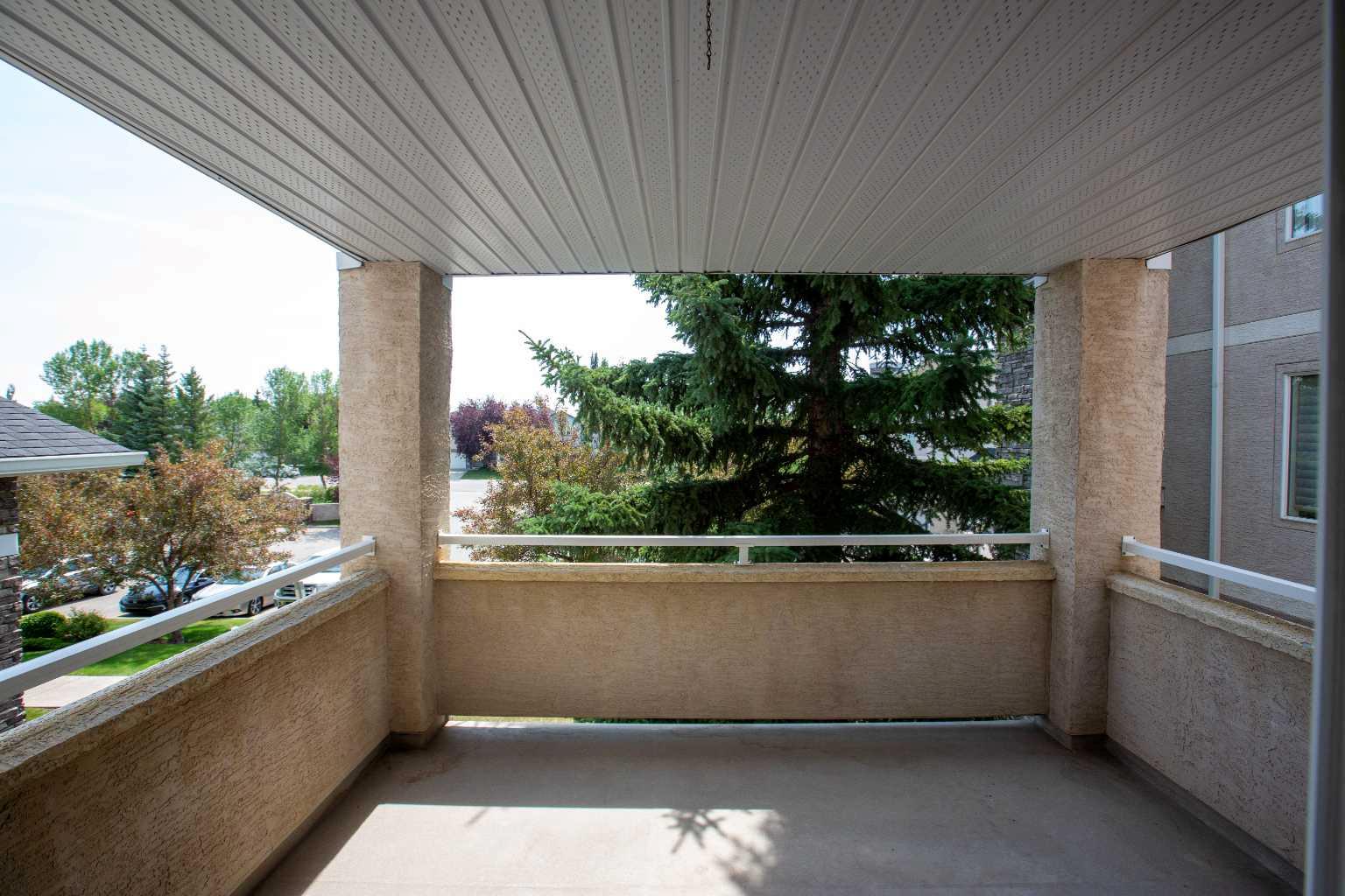 201, 20 Country Hills View NW