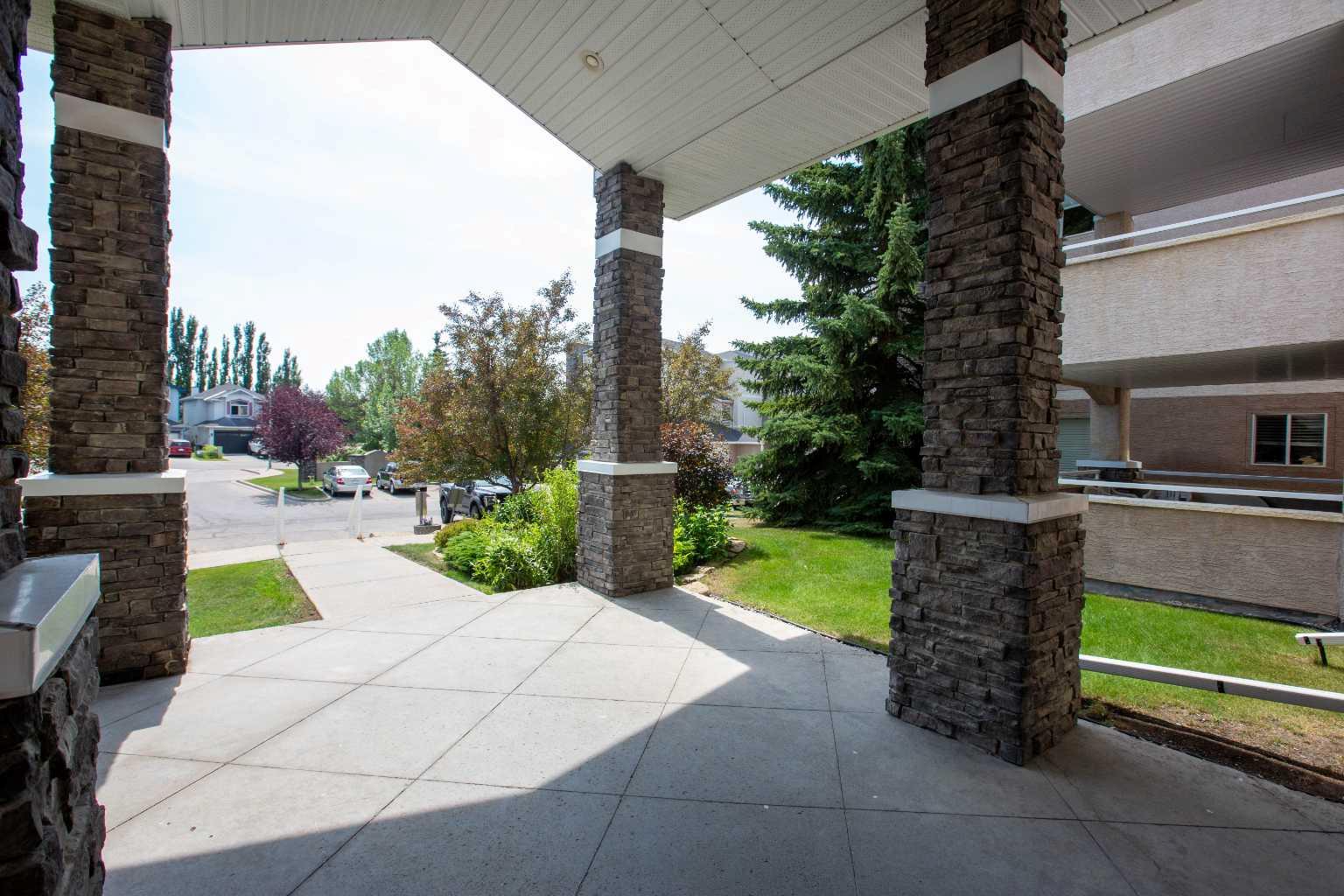 201, 20 Country Hills View NW