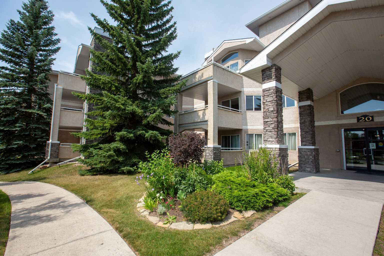 201, 20 Country Hills View NW