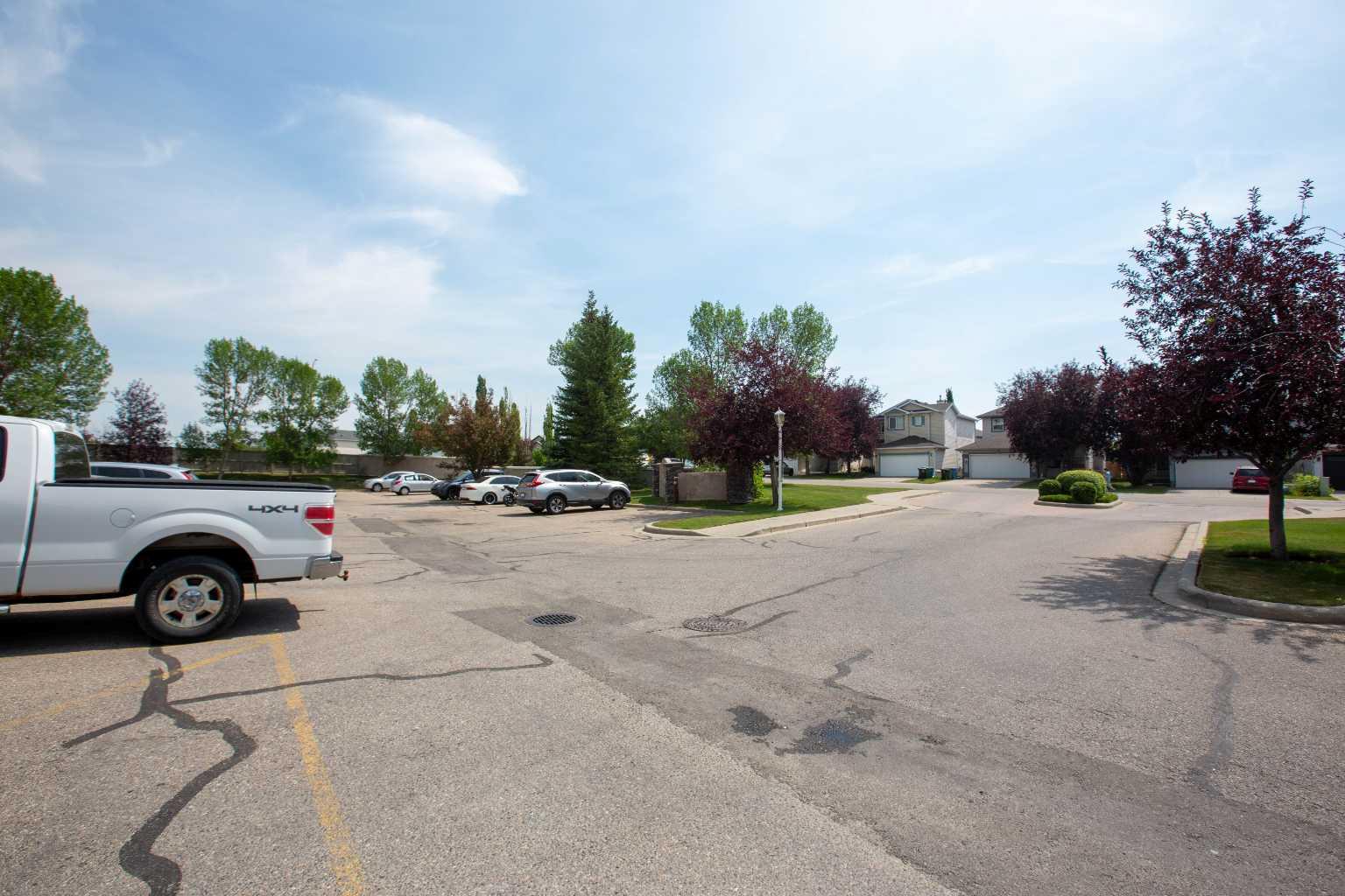 201, 20 Country Hills View NW
