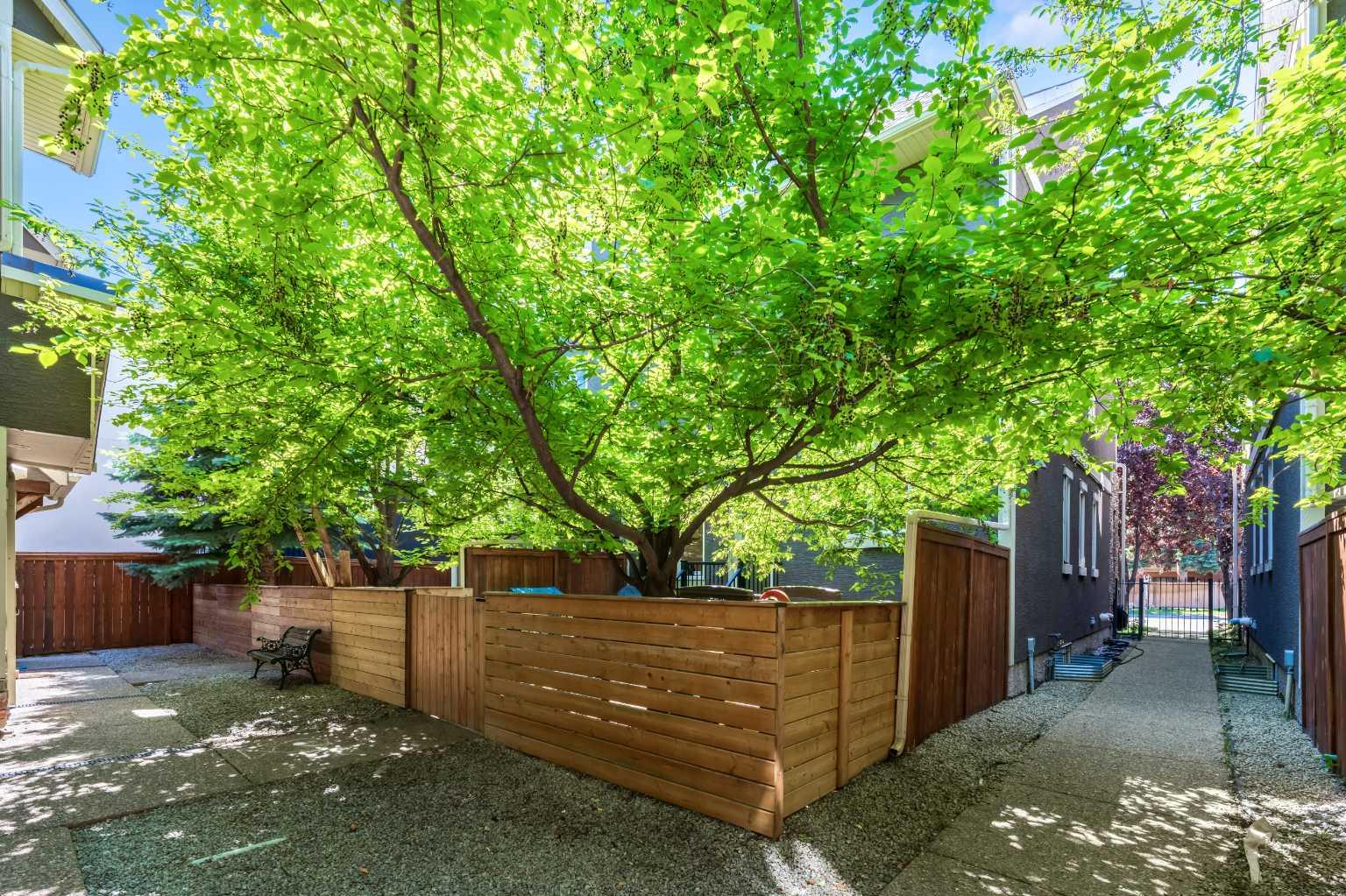 1918 36 Street SW