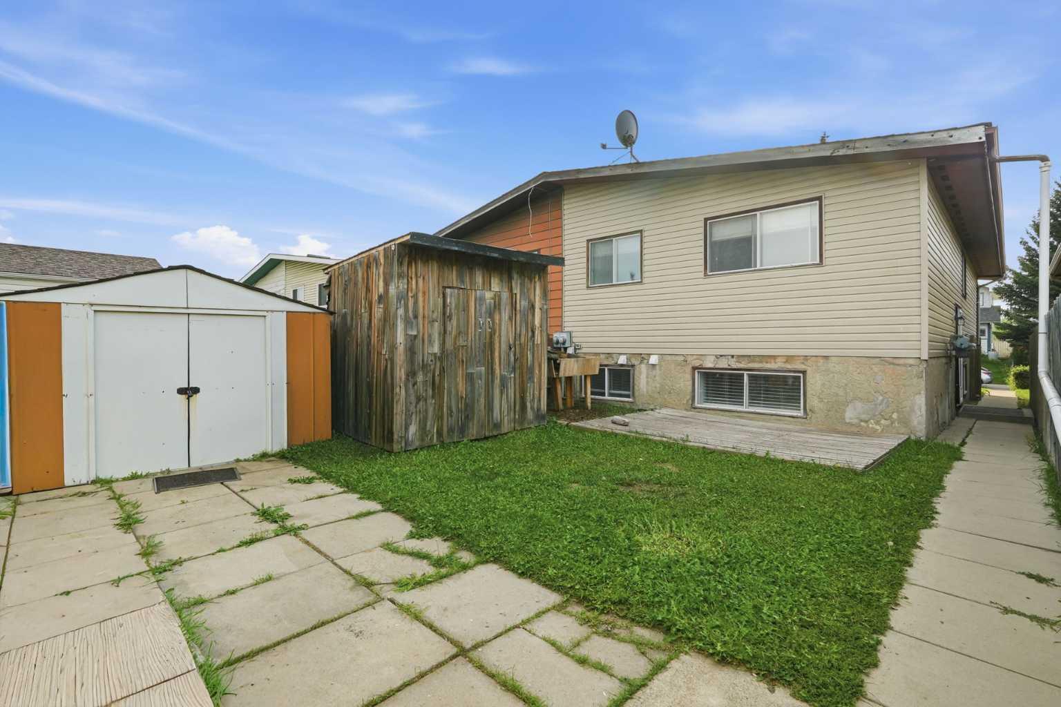 2706 46 Street SE