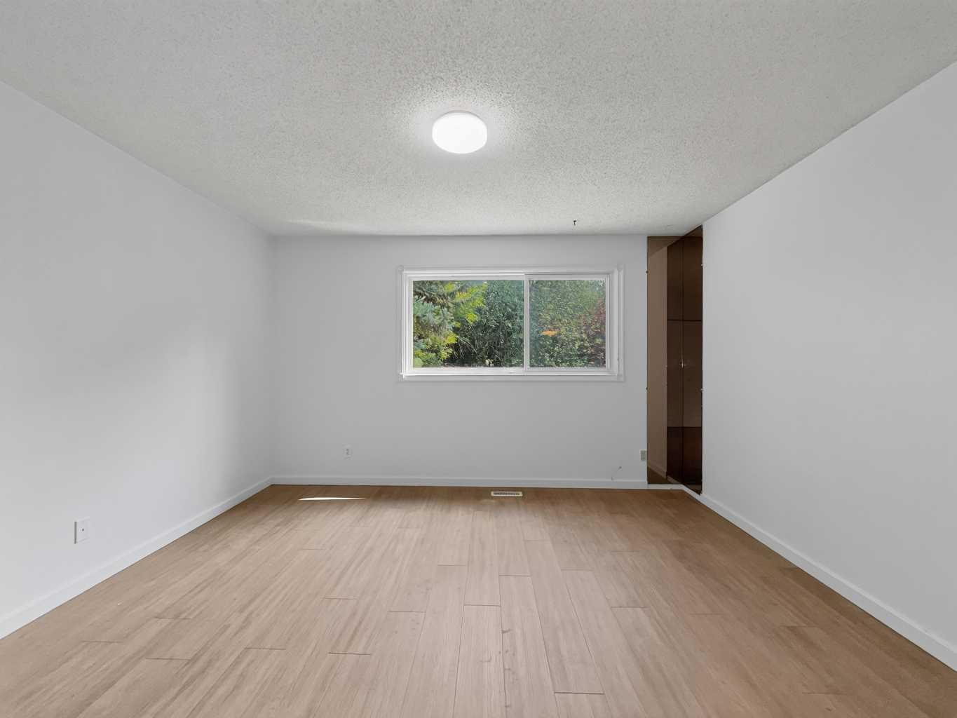 207 Deer Ridge Way SE