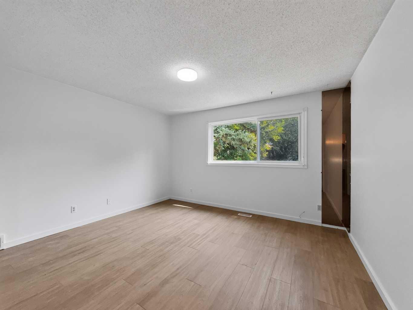 207 Deer Ridge Way SE