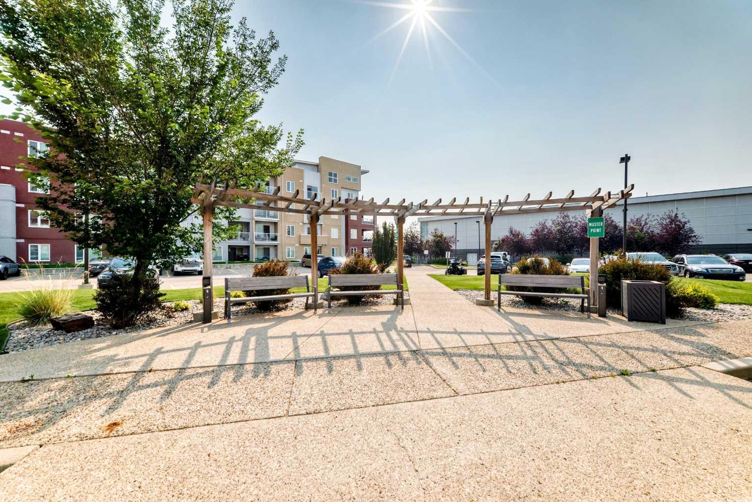 1308, 604 East Lake Boulevard NE