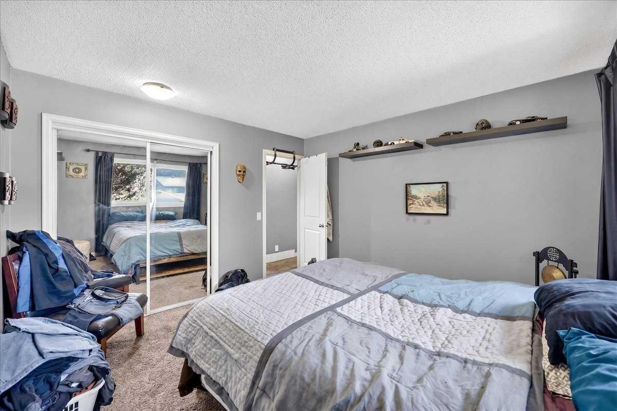 136 Templeview Place NE
