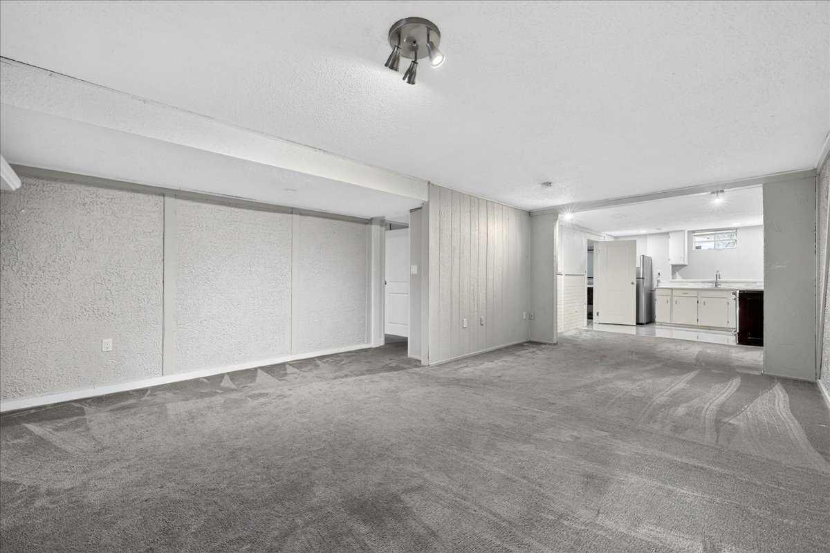 136 Templeview Place NE