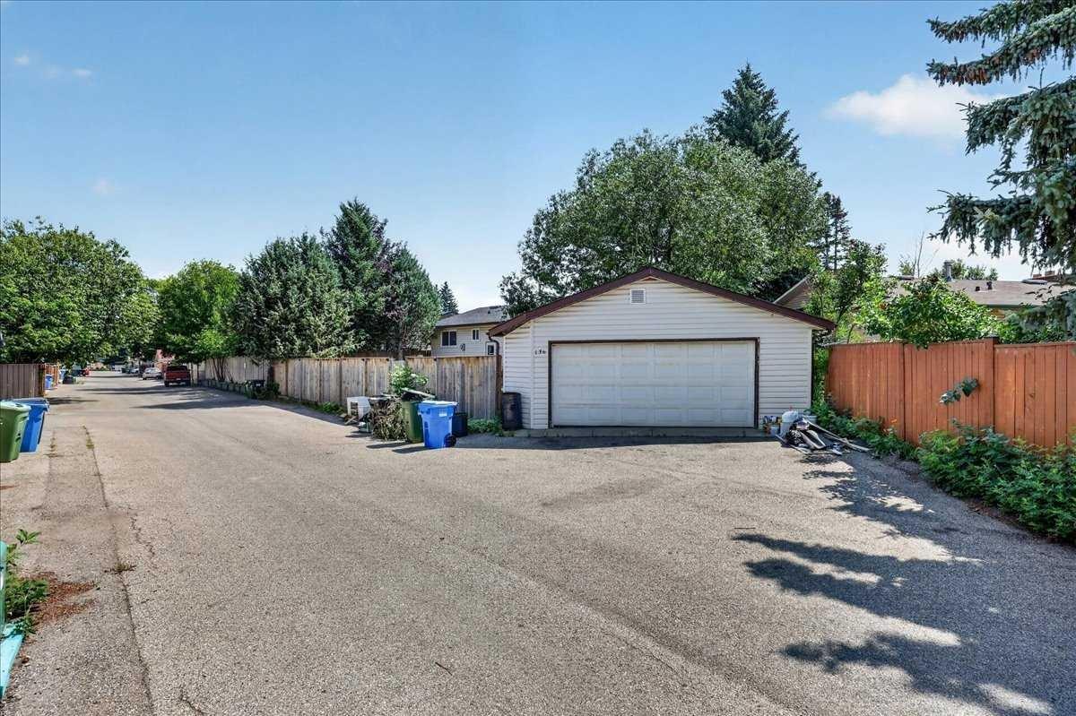136 Templeview Place NE