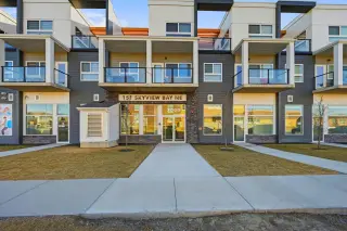 2216, 151 Skyview Bay NE