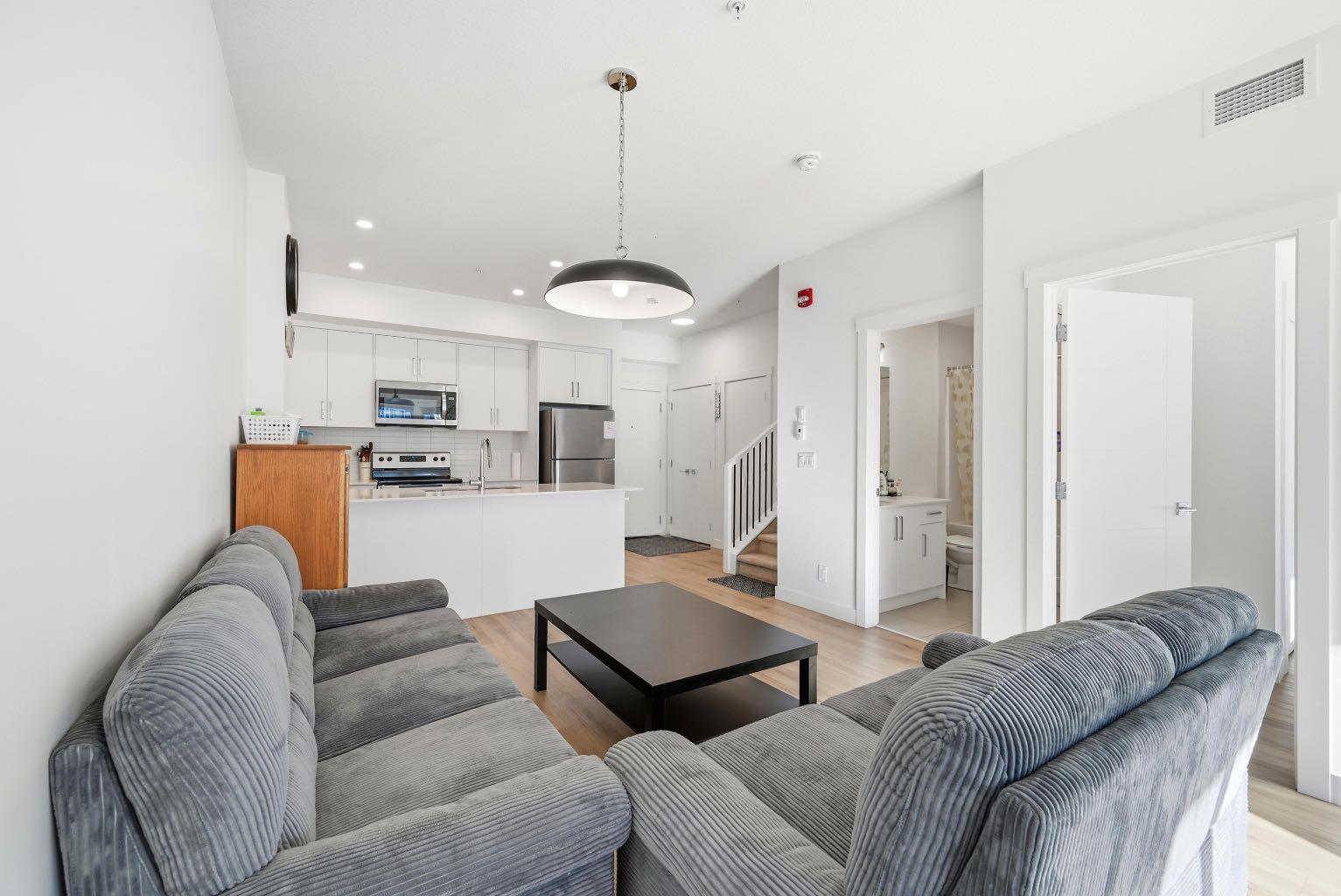 2216, 151 Skyview Bay NE
