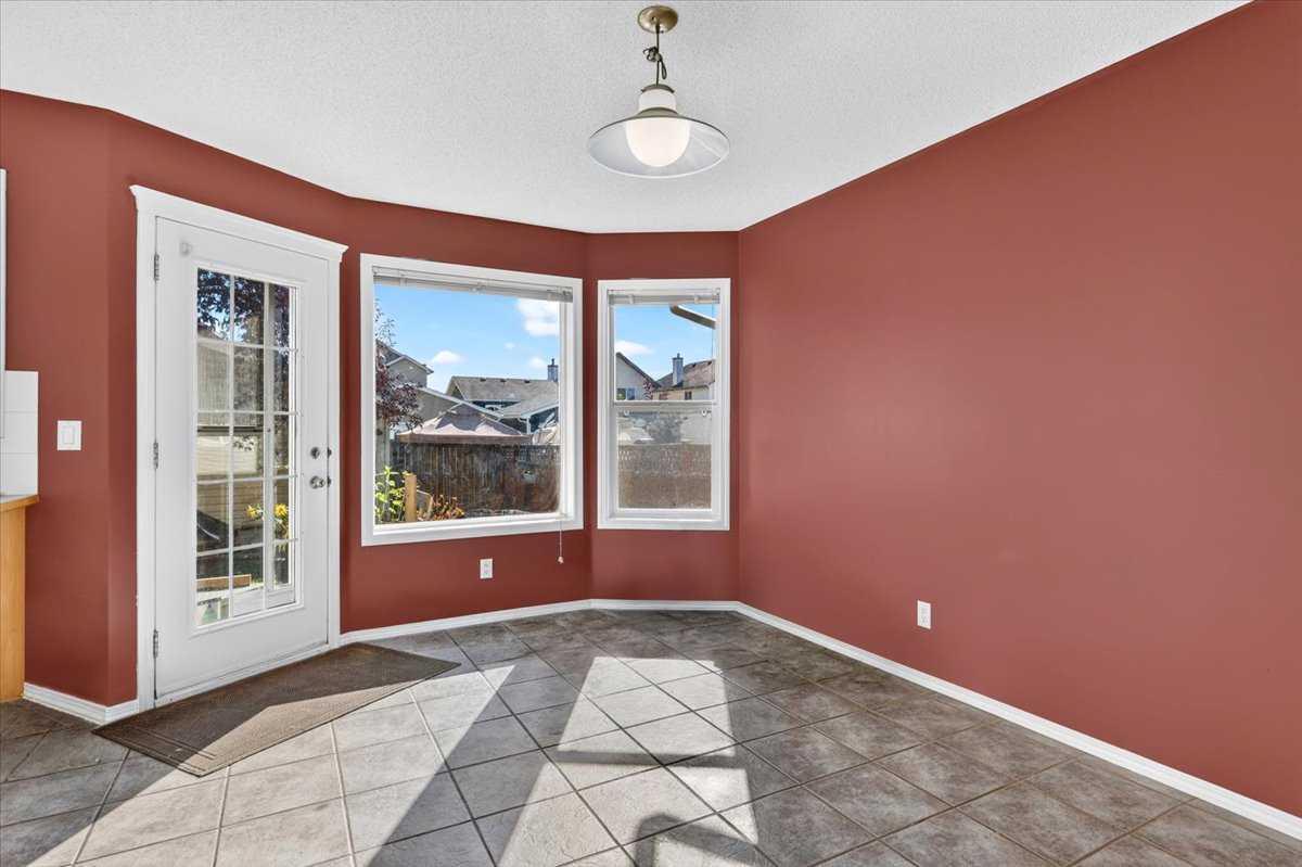 155 Tarington Green NE