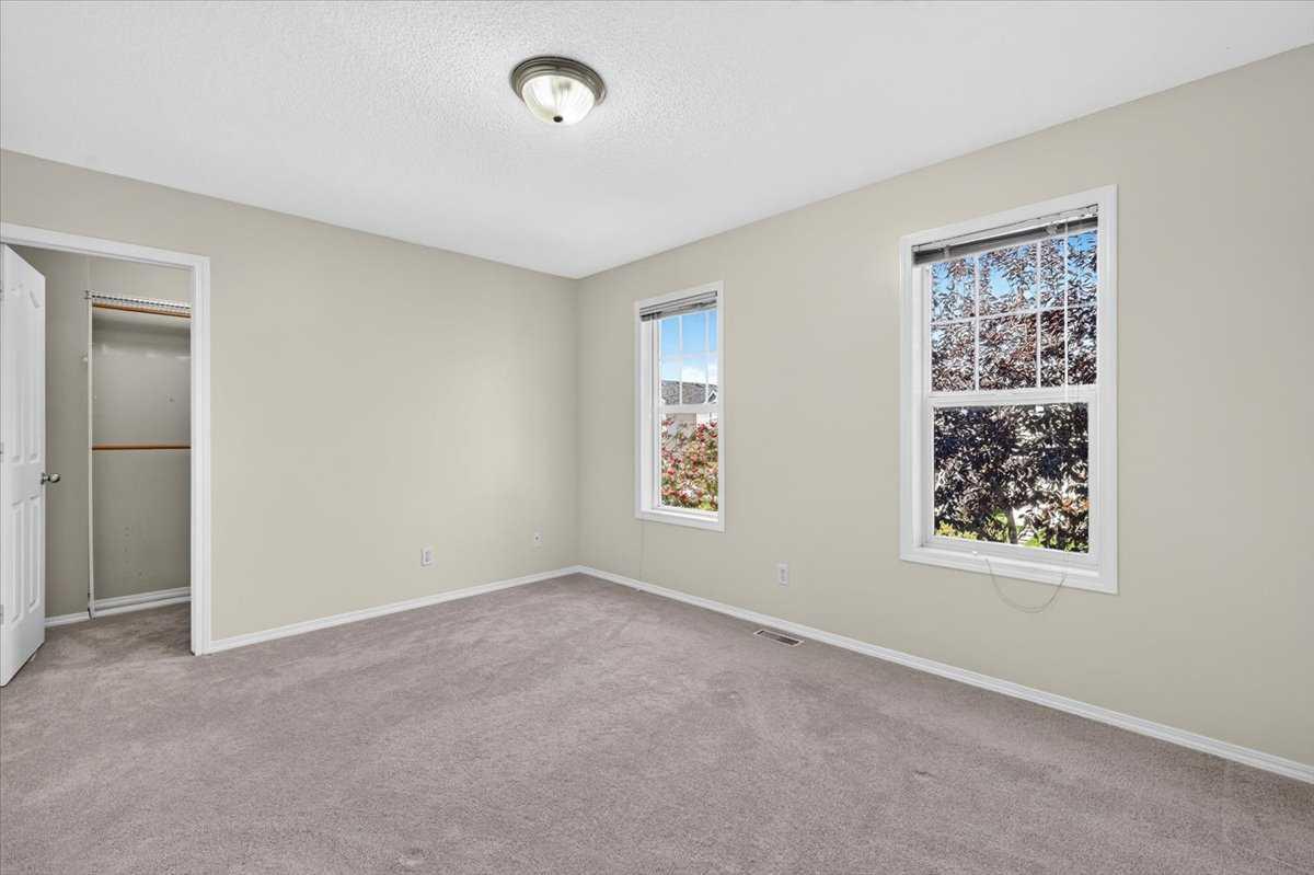 155 Tarington Green NE