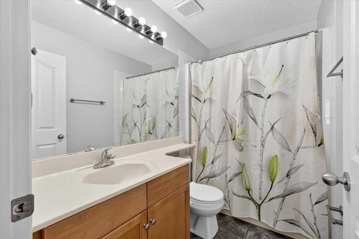 155 Tarington Green NE