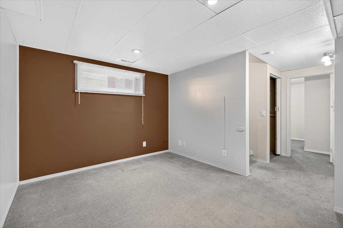 155 Tarington Green NE