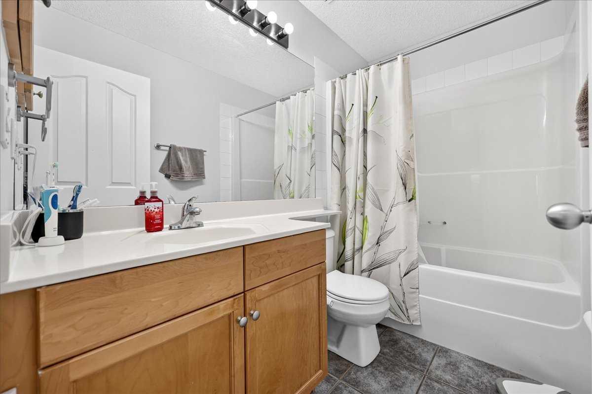 155 Tarington Green NE