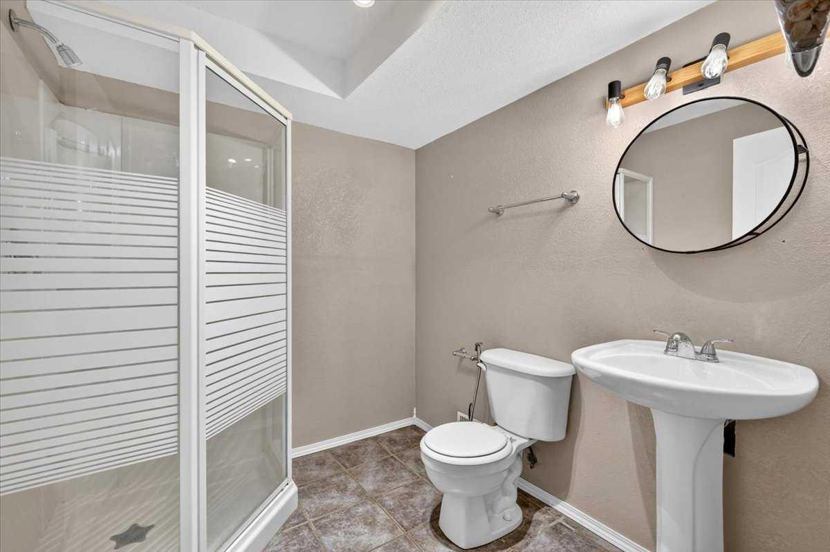 155 Tarington Green NE