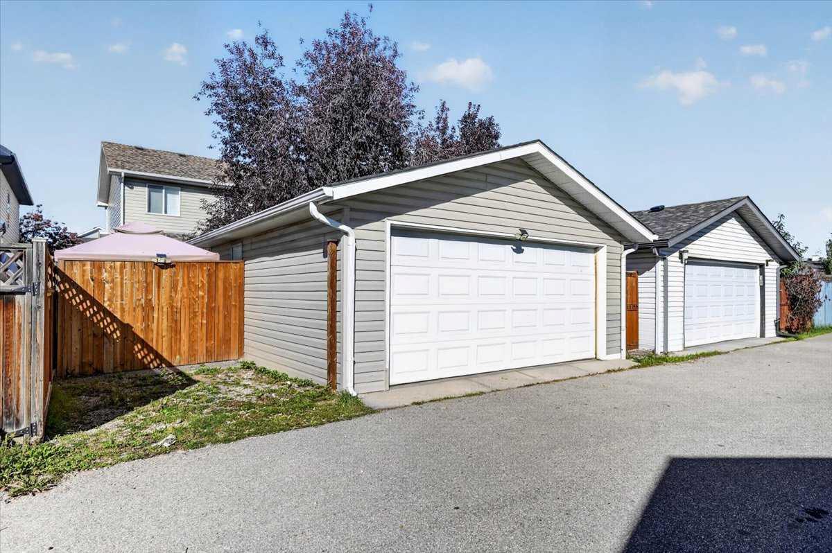 155 Tarington Green NE