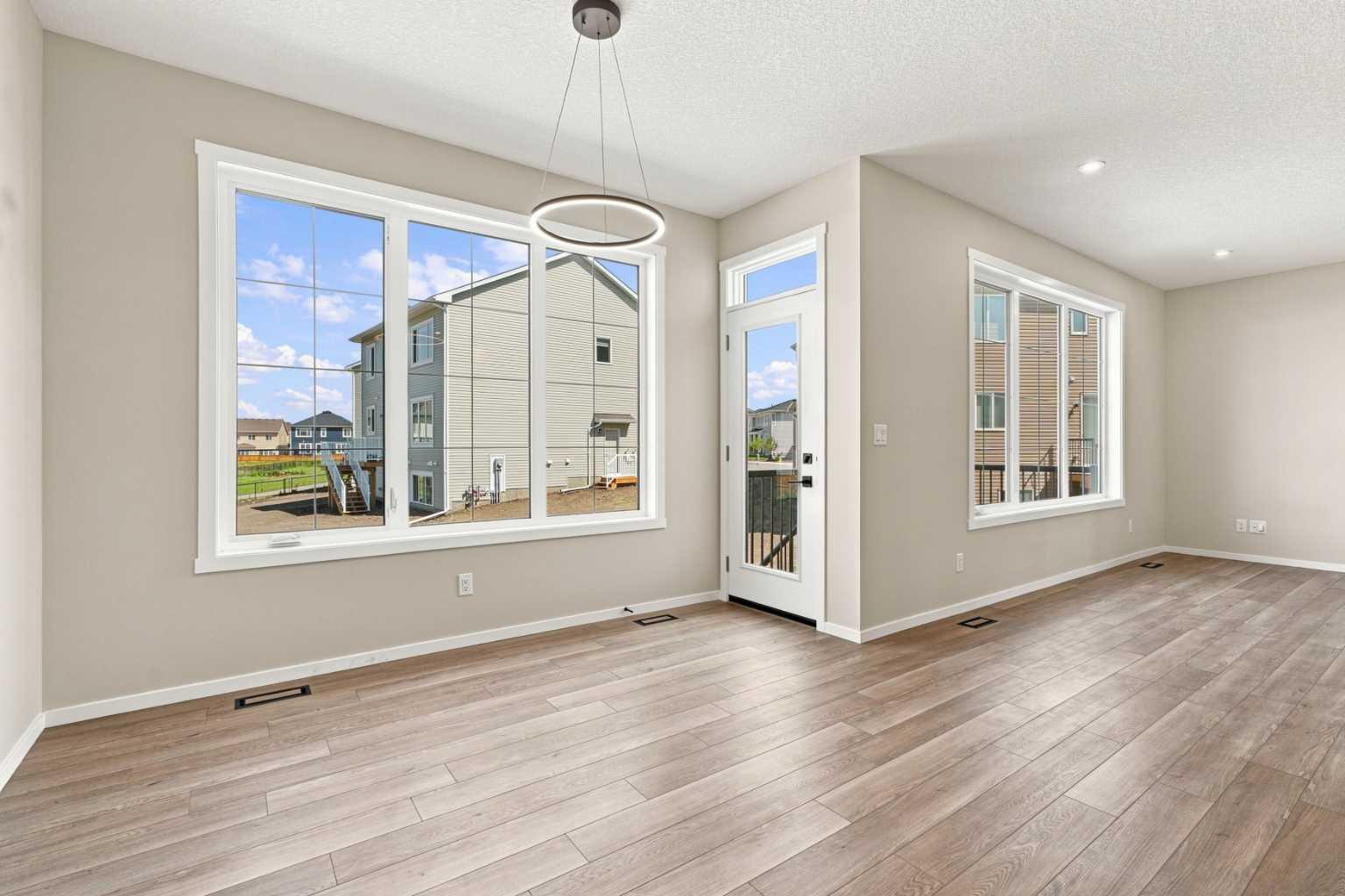 62 Cityline Common NE