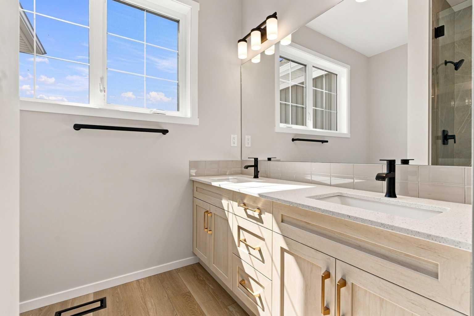62 Cityline Common NE