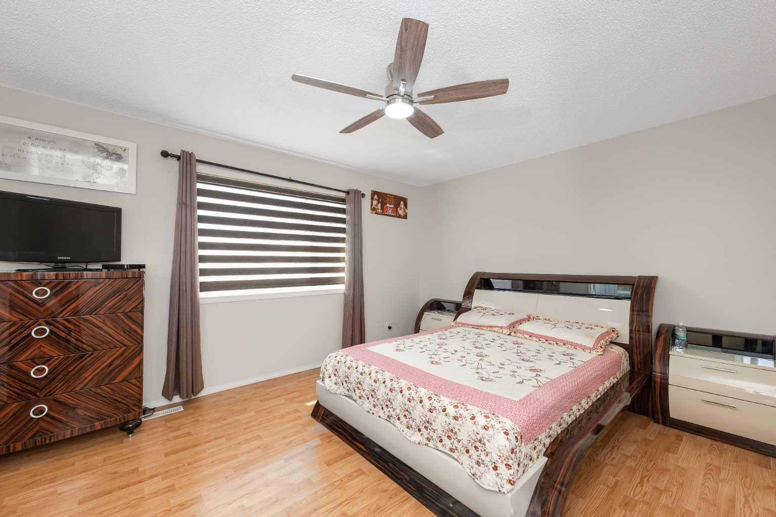 210 Taracove Landing NE