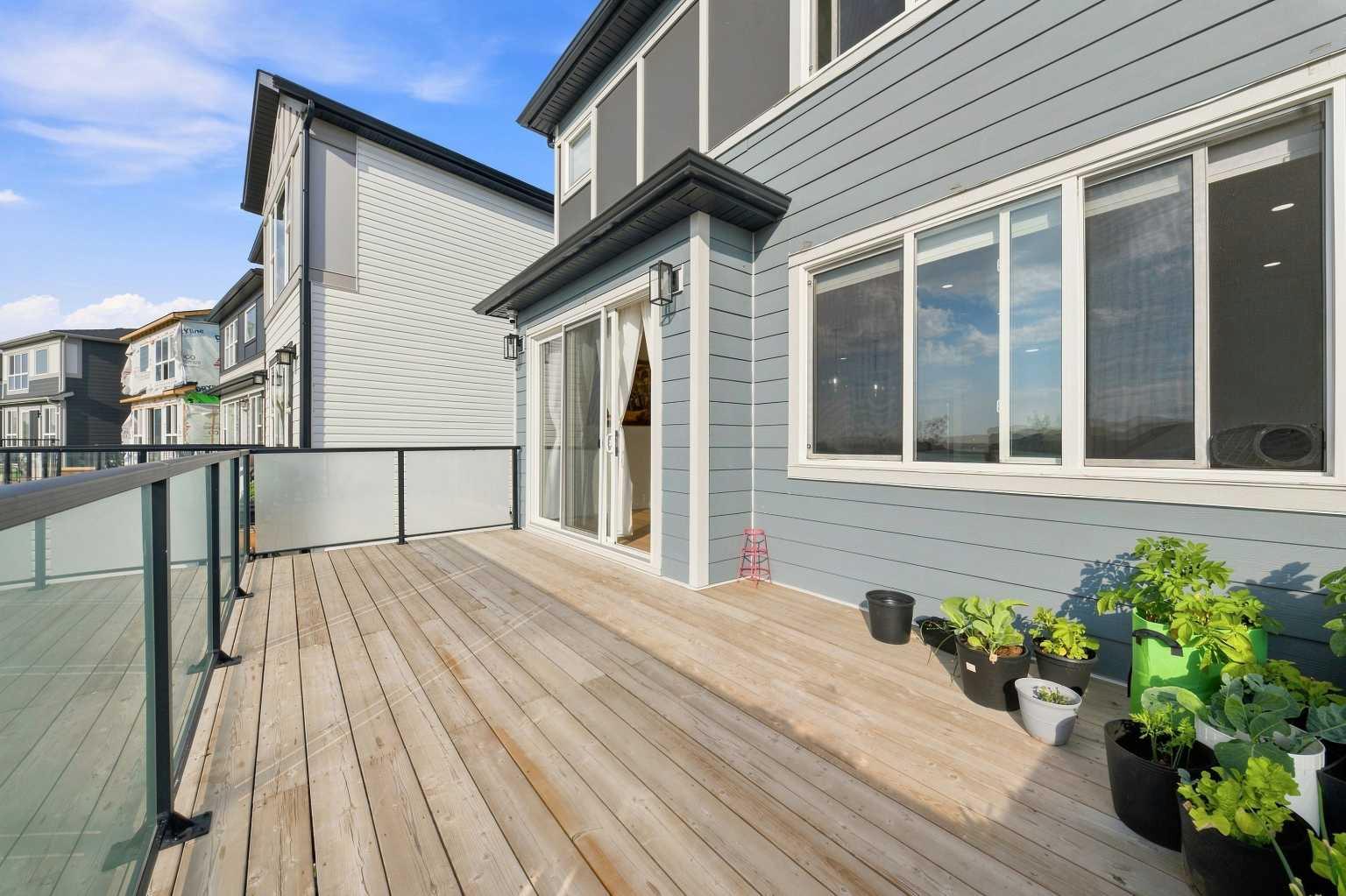 303 Cornerbrook Drive NE
